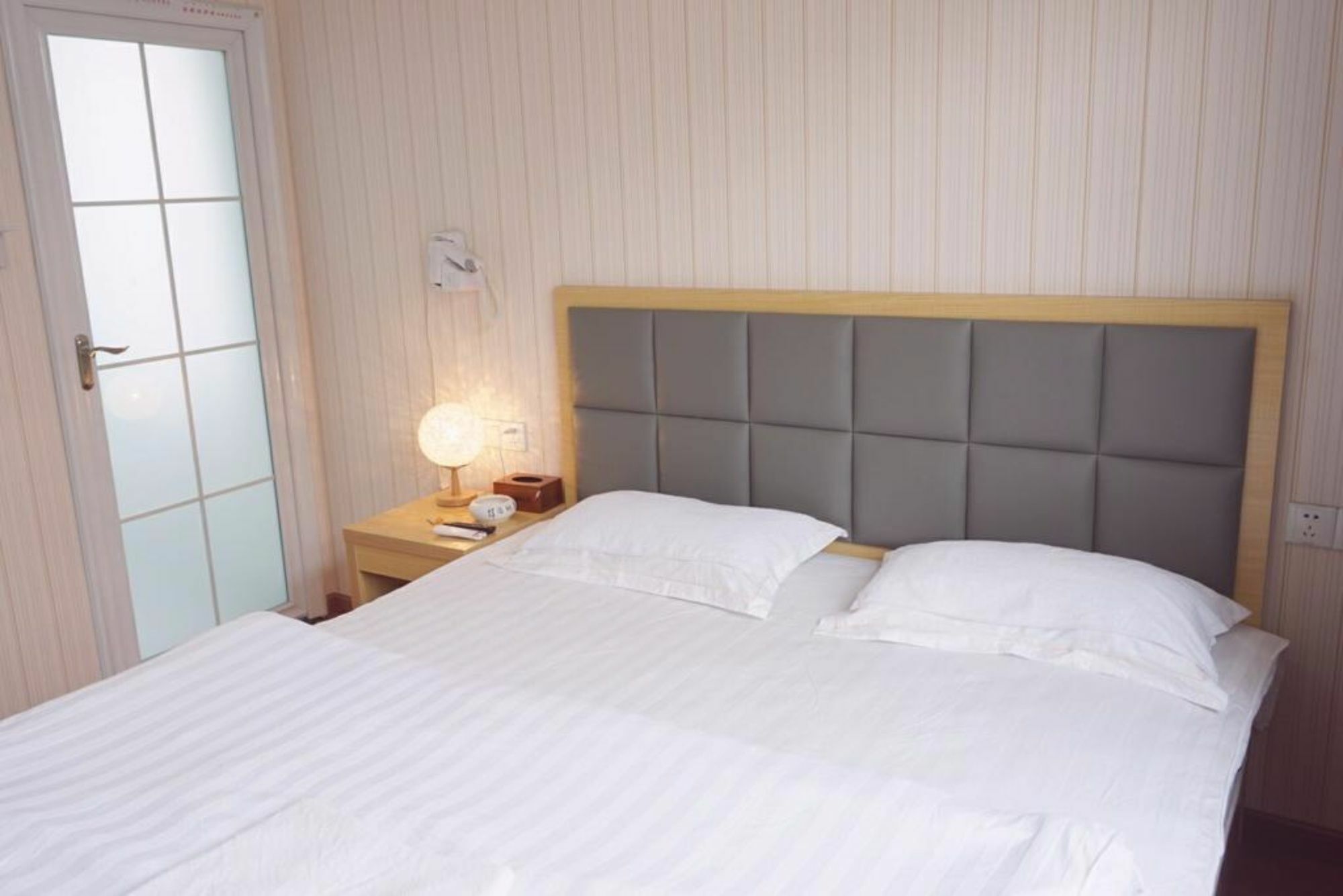 Huanlesong Youth Hostel Vuhan Dış mekan fotoğraf